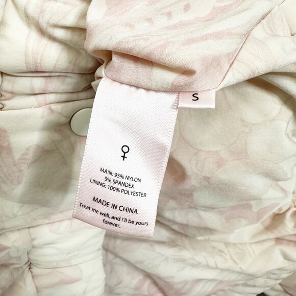 Selkie The Castle Marshmallow Puffer Crop Coat Jacket Cream Pink Size Small - Picture 8 of 8